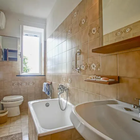 Cozy In With Wifi * Sestri Levante